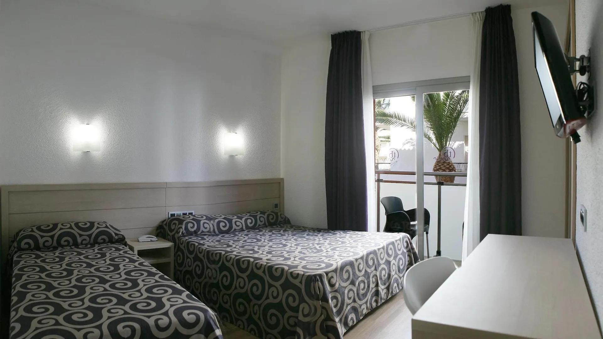 Tossa Beach Center Tossa de Mar Hotel